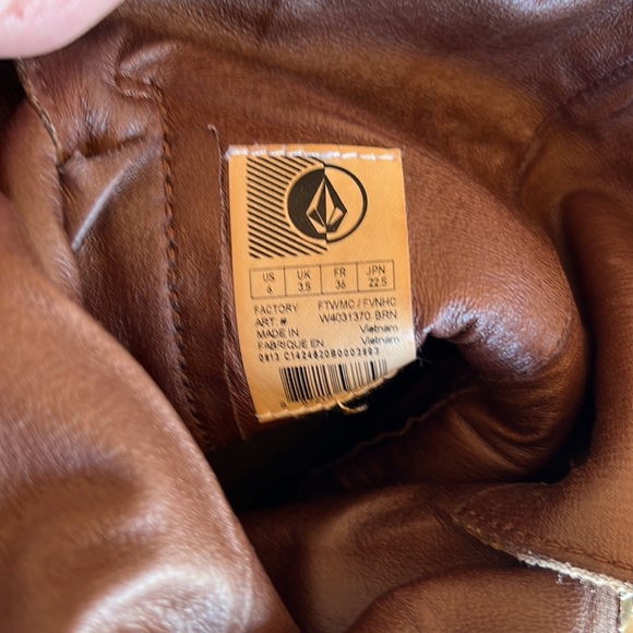 Volcom leather ankle boots - Picture 10 of 11